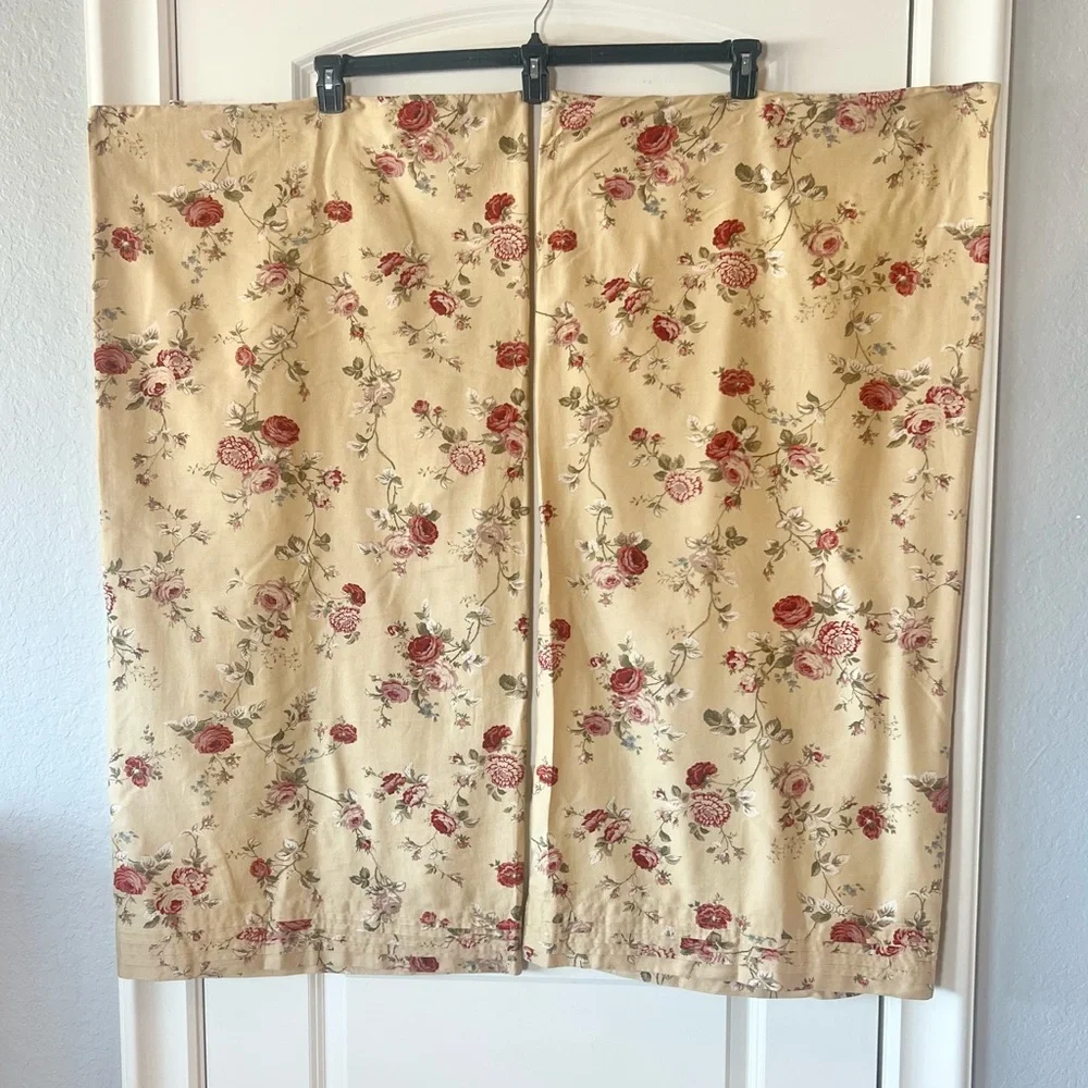 Vtg Waverly King Pillowcases Set 2 Sonata Rose Yellow Gold Floral Pleated Cotton